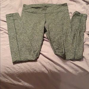 Under Armour army green full length leggings